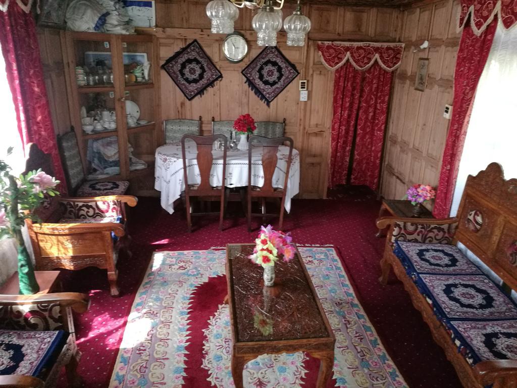 House Boat Hardy Palace Srinagar  Ngoại thất bức ảnh