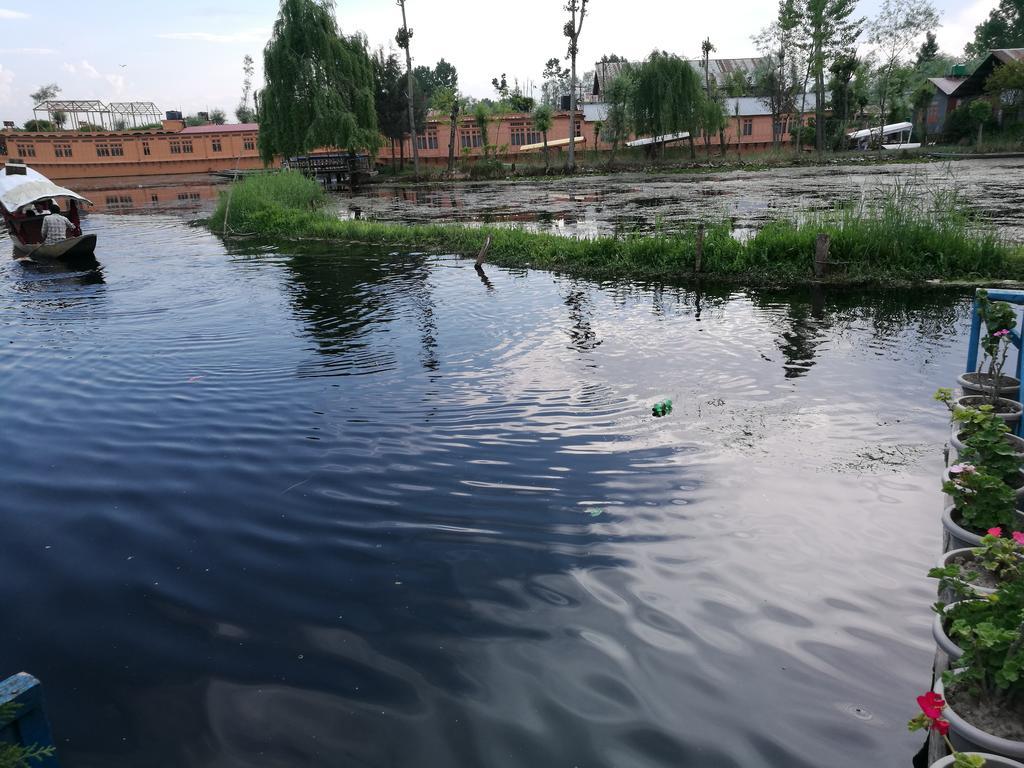 House Boat Hardy Palace Srinagar  Ngoại thất bức ảnh