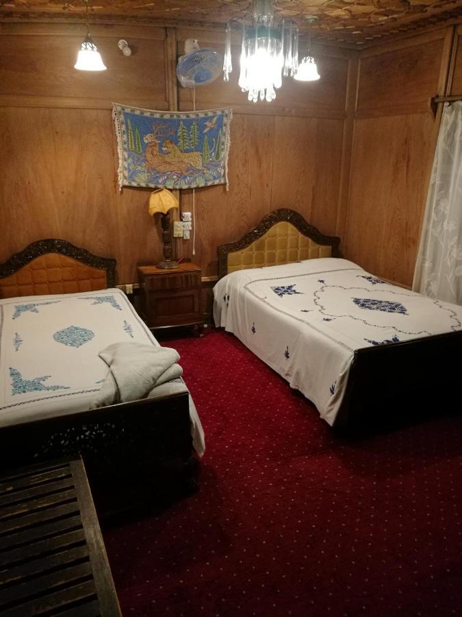 House Boat Hardy Palace Srinagar  Ngoại thất bức ảnh